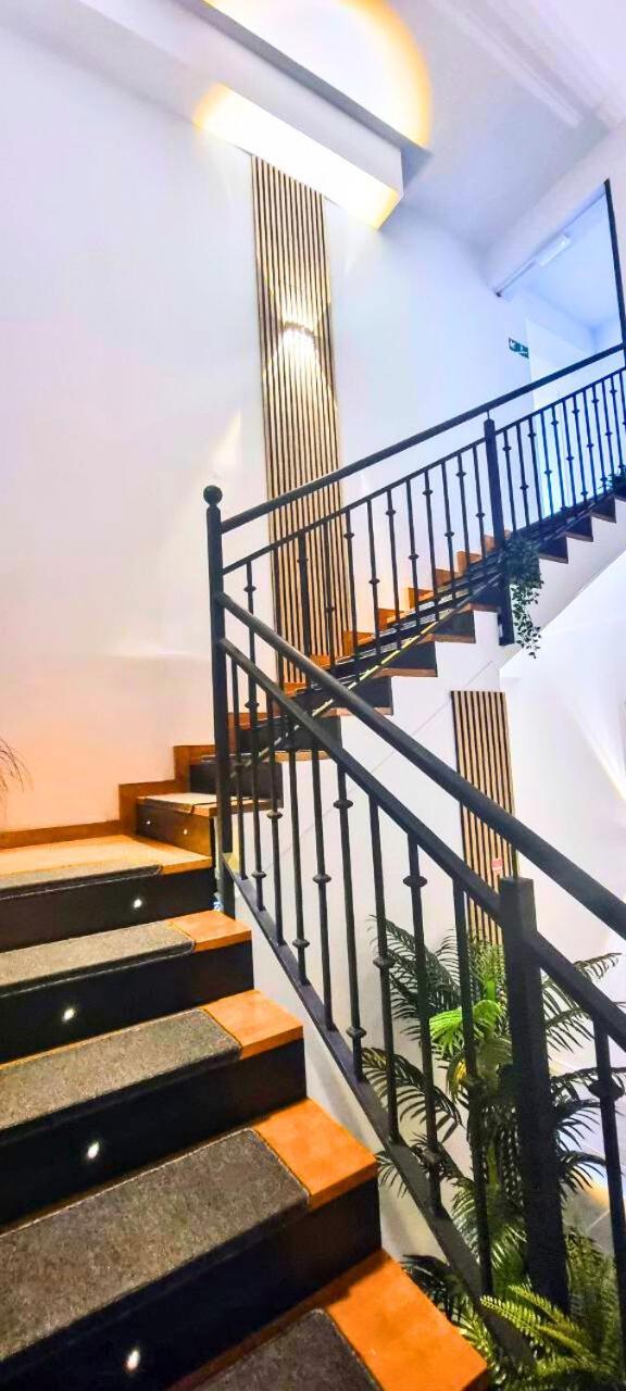Ynfinity Aparthotel Valencia Eksteriør bilde